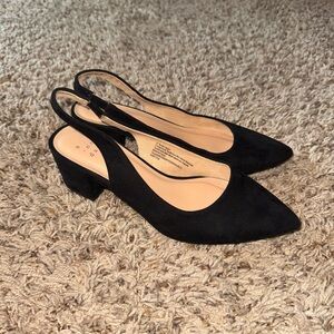 Black Slingback Target Heels